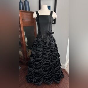 VTG Jessica McClintock full Black Tiered dress/ball gown sz 10